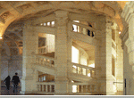 フランス　シャンボール城の２重螺旋階段